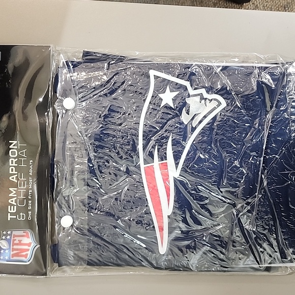 NFL chef apron and hatWeight 10oz, NFL FootballGreat for tailgating, barbequ - Picture 2 of 5